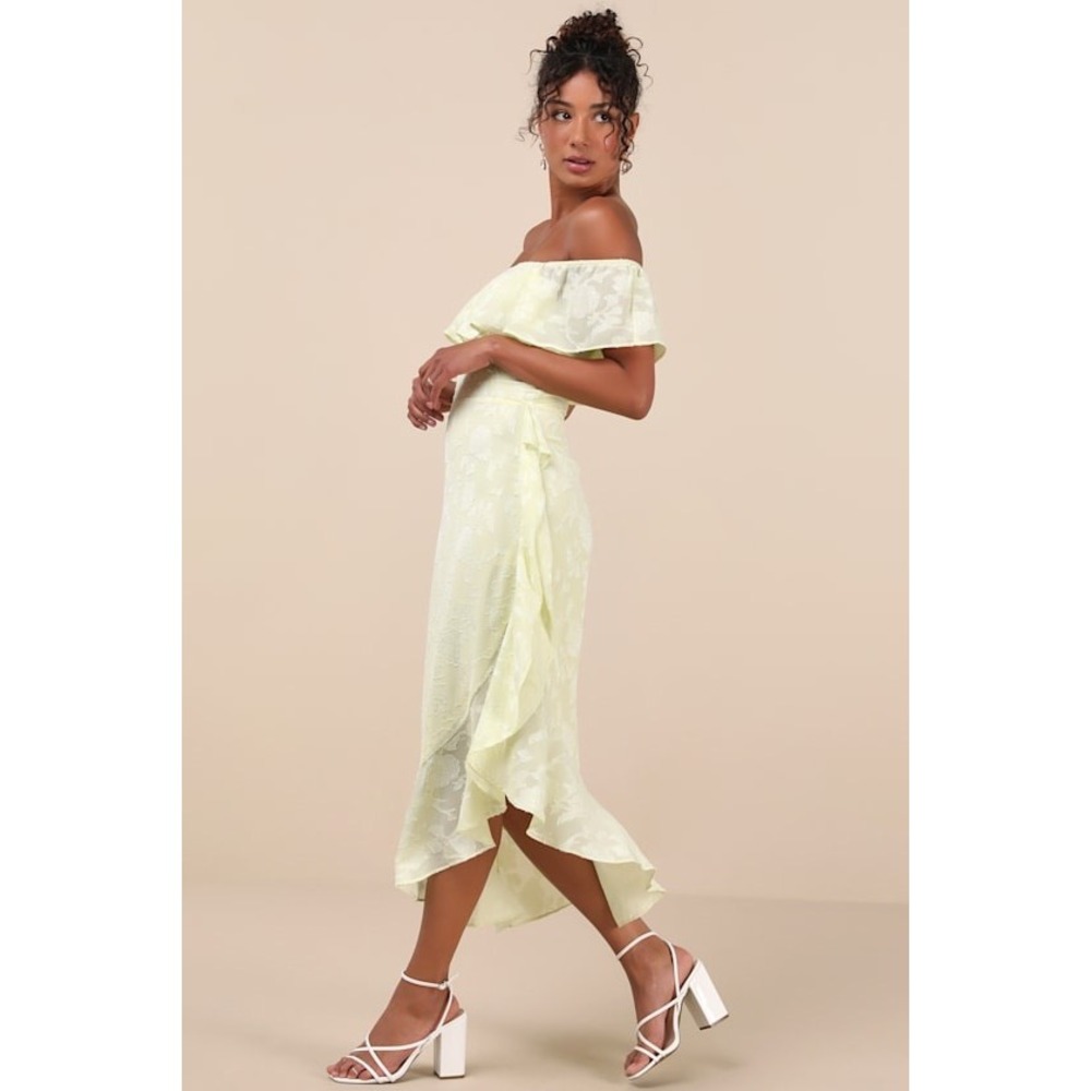 Lulus Pretty Perfect Yellow Burnout Floral Off-the-Shoulder Midi Dress‎ Medium